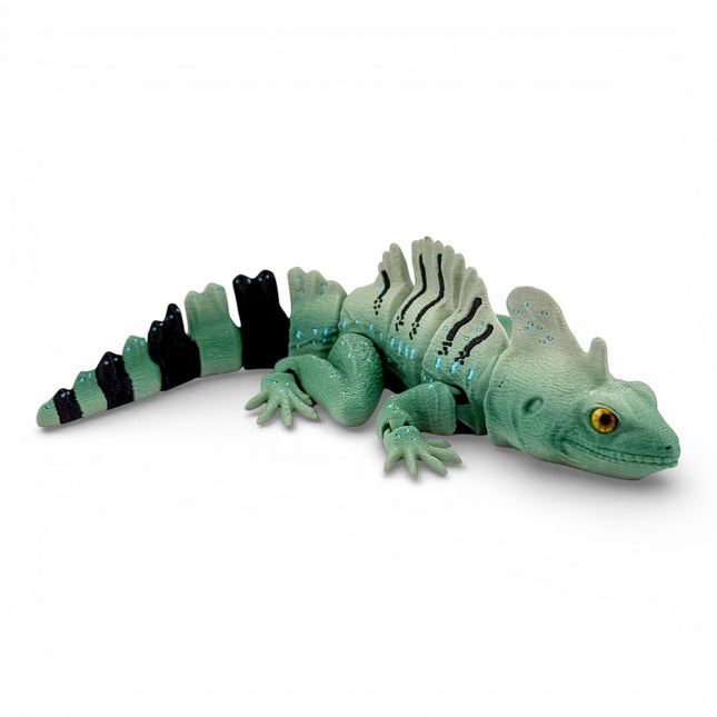 Basilisk Lizard Figurine - Jesus Lizard Replica, 3D Printed Camo Reptile Model