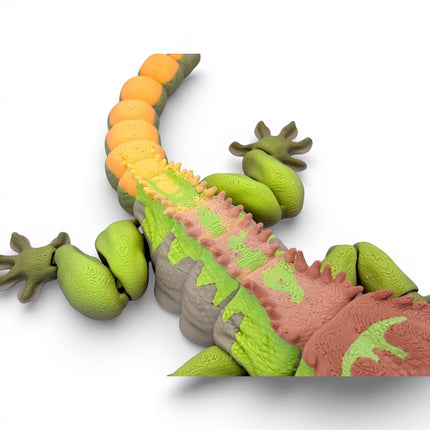 Crested Gecko Figurine - Articulated 3D Printed Lizard, Glass Eyes, Desk Decor Gift for Gecko Lovers