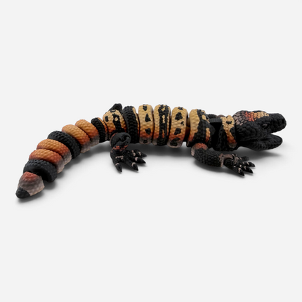 Gila Monster figurine three-quarter angle view