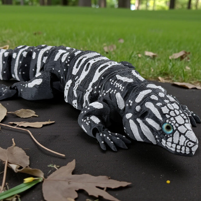 3D Printed Tegu with Realistic Glass Eyes – Black Variant (10 Inches Long)