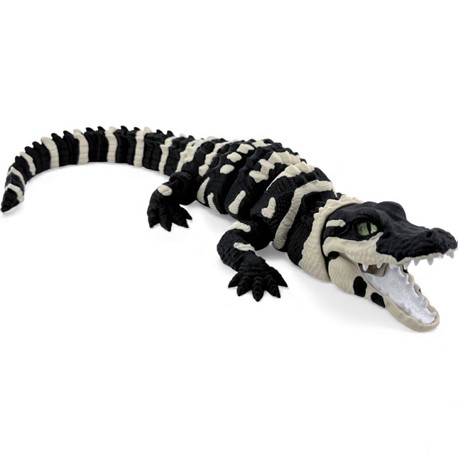 3D Printed Baby Alligator with Realistic Glass Eyes – Black Variant (13 Inches Long)