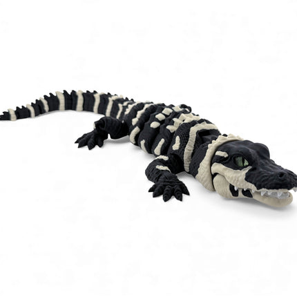 3D Printed Baby Alligator with Realistic Glass Eyes – Black Variant (13 Inches Long)