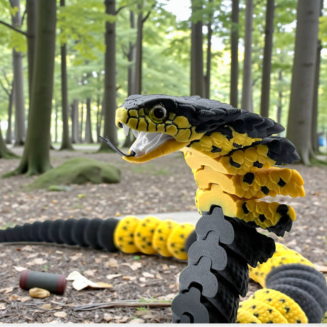 3D Printed Flexible Cobra – Black & Yellow Hooded Pose