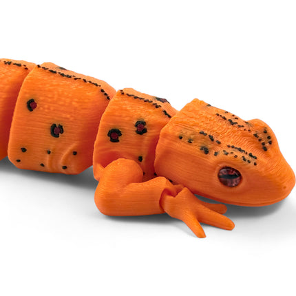 3D Printed Articulated Eastern Red-Spotted Newt – Orange Variant with Realistic Glass Eyes
