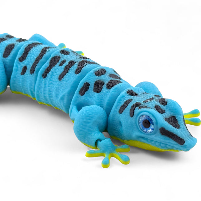 3D Printed Flexi Giant Day Gecko with Realistic Glass Eyes – Sky Blue with Full Body Black Markings