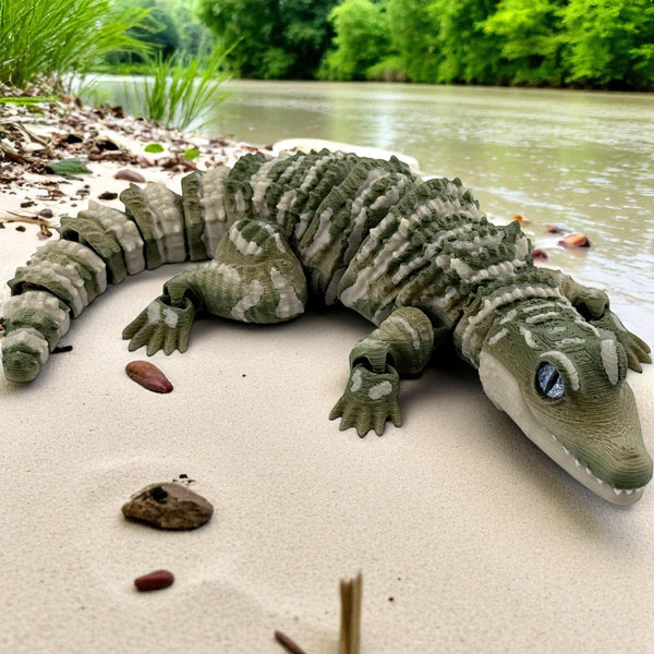 3D Printed Baby Alligator with Realistic Glass Eyes – 9 Inches Long