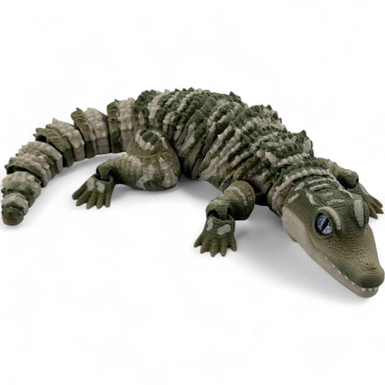 3D Printed Baby Alligator with Realistic Glass Eyes – 9 Inches Long