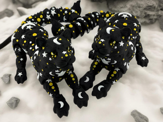 3D Printed Lunar Panther Figurine - Detailed Space Cat Sculpture, Sci-Fi Decor, Unique Gift for Collectors & Fans