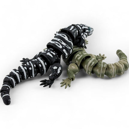 Tegu Lizard Model with Glass Eyes in Black & White or Green Gradient