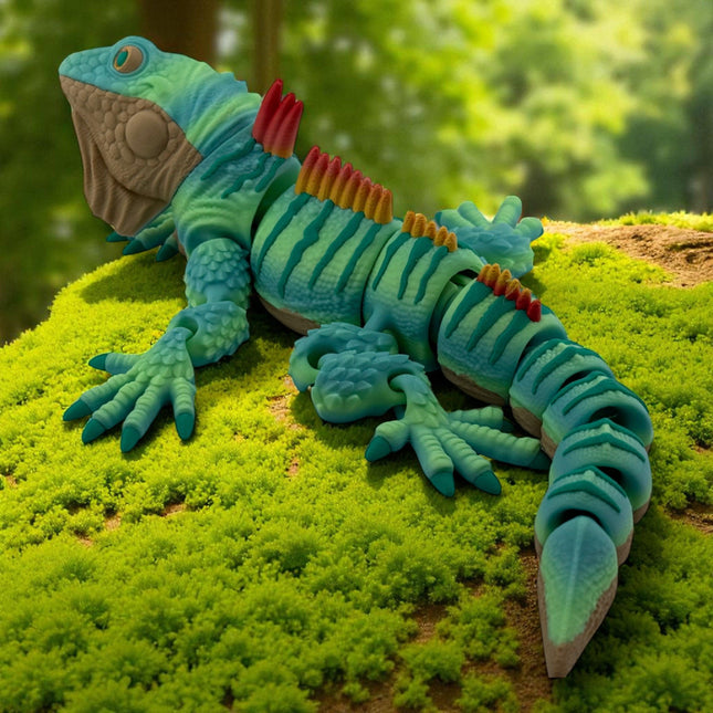 3D Printed Iguana Figurine: Realistic Wildlife Art, USA-Made